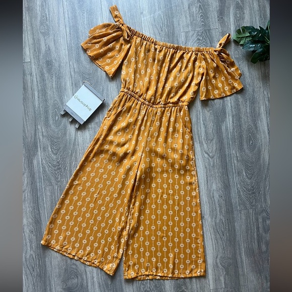 AUW boho off the shoulder cropped wide leg jumpsuit in golden yellow. Size 6 - Picture 4 of 13